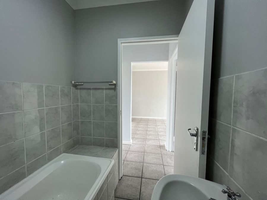 2 Bedroom Property for Sale in Parklands Western Cape